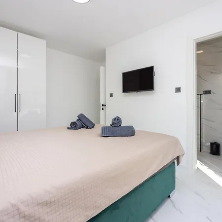 Holiday home Velvet Baska (Krk)